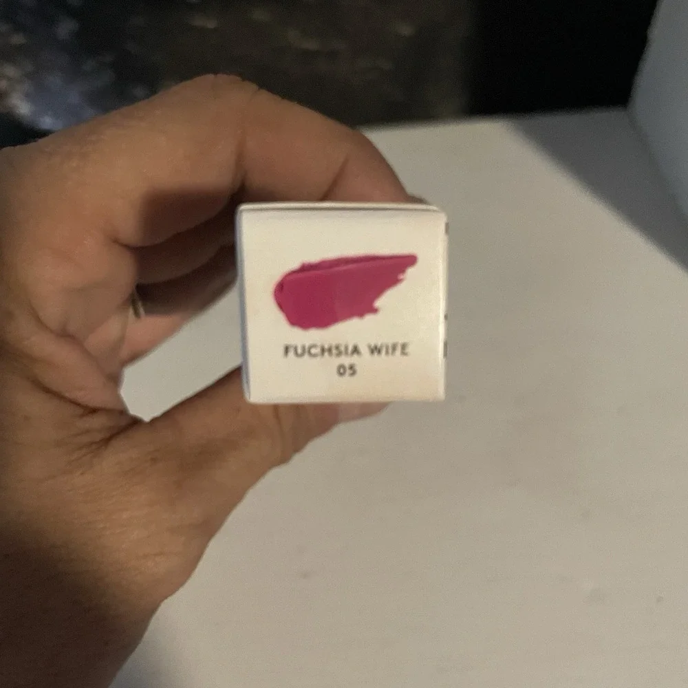 Fenty Beauty Poutsicle Hydrating Lip‎ Stain Fuchsia Wife 05
